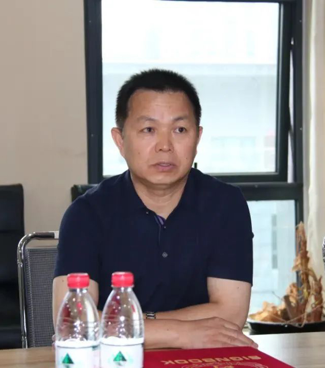 愛心奶情系學(xué)子，公益情溫暖人心—河南花花牛乳業(yè)集團助力基金會“圓夢計劃?一杯奶”公益項目，愛心捐贈善款50萬元！